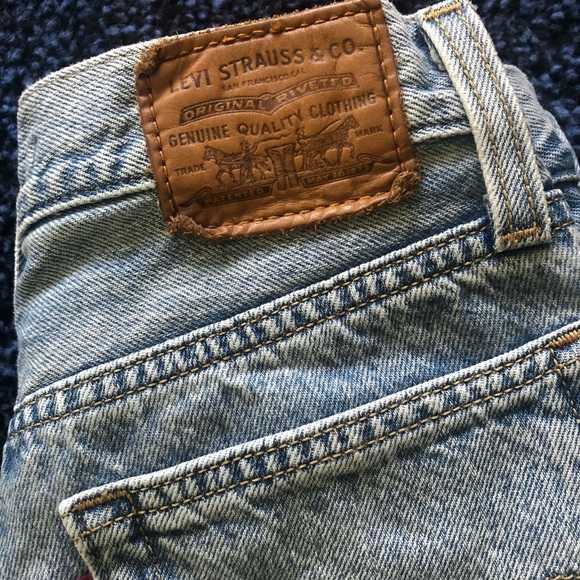 Levi’s Wedgie Straight Leg Icon Jeans - Picture 4 of 8